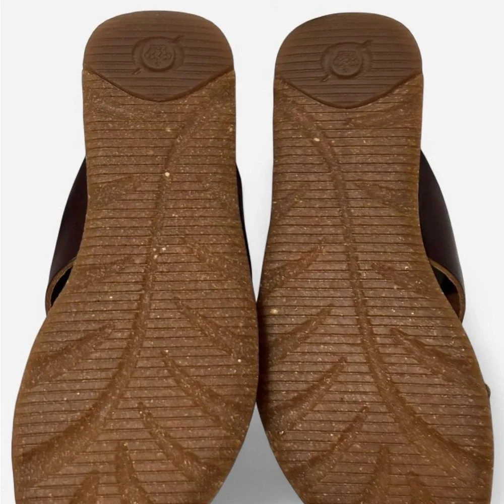 Børn Women's Brown Leather Woven Slide Sandals - Picture 4 of 4